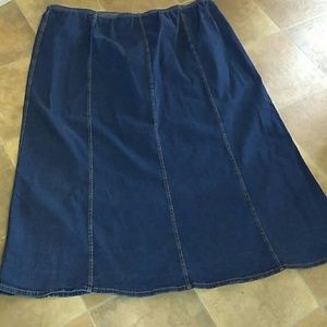 Liz & Me Stretch Denim Skirt - Size 30W